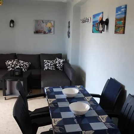 Playamar Urb Primera Linea De Playa 11806 Torremolinos